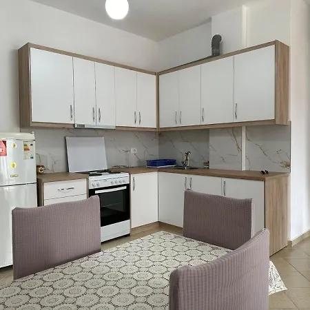 Apartment Seaside Escape In Sarandë